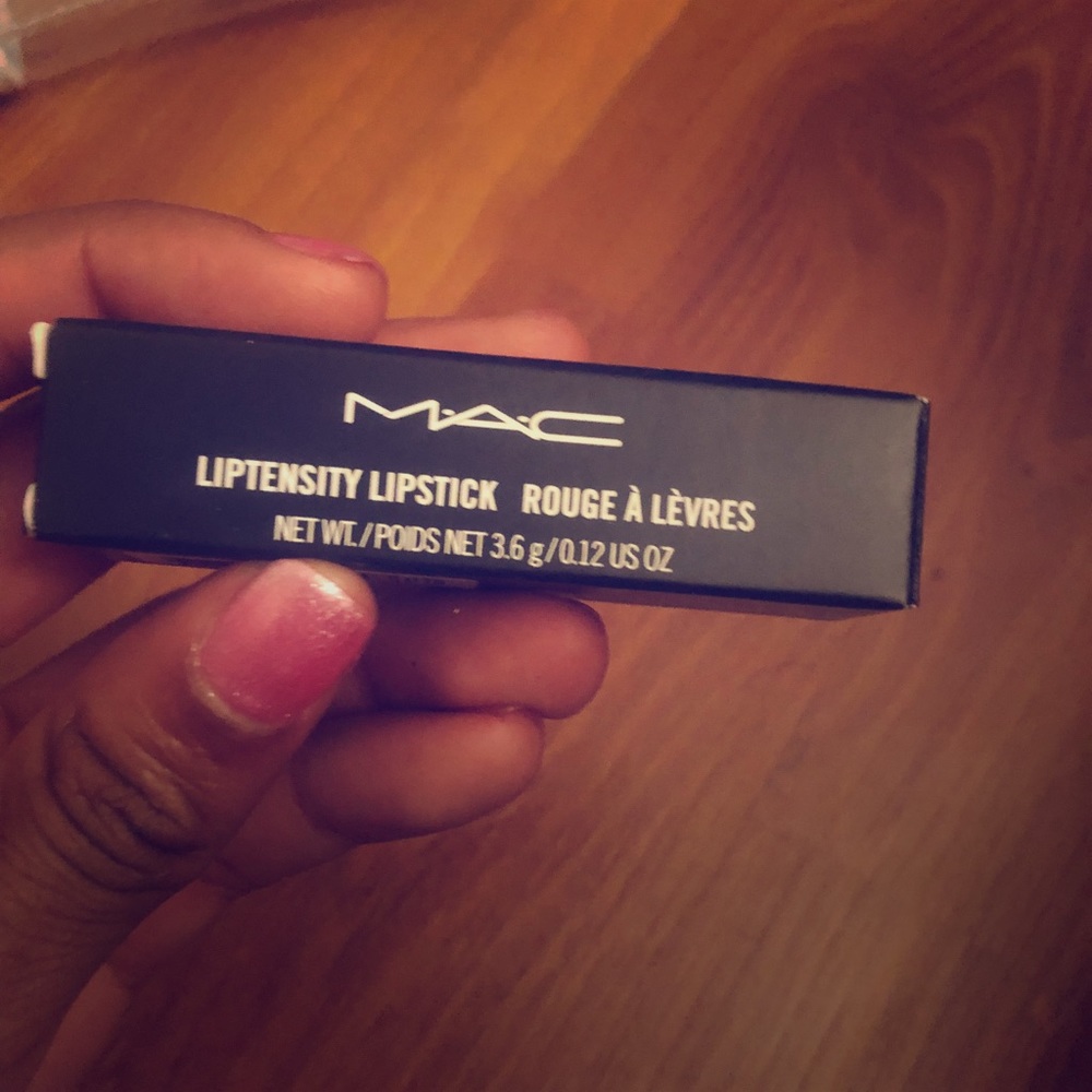 MAC liptensity lipstick. Color : BITE O’ GEORGIA